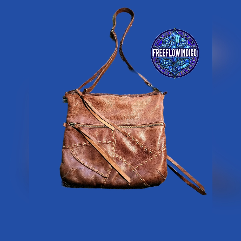 VTG Y2K | Lucky ☘️ Brand | LIKE NEW Crossbody Purse | Brown | Genuine Leather